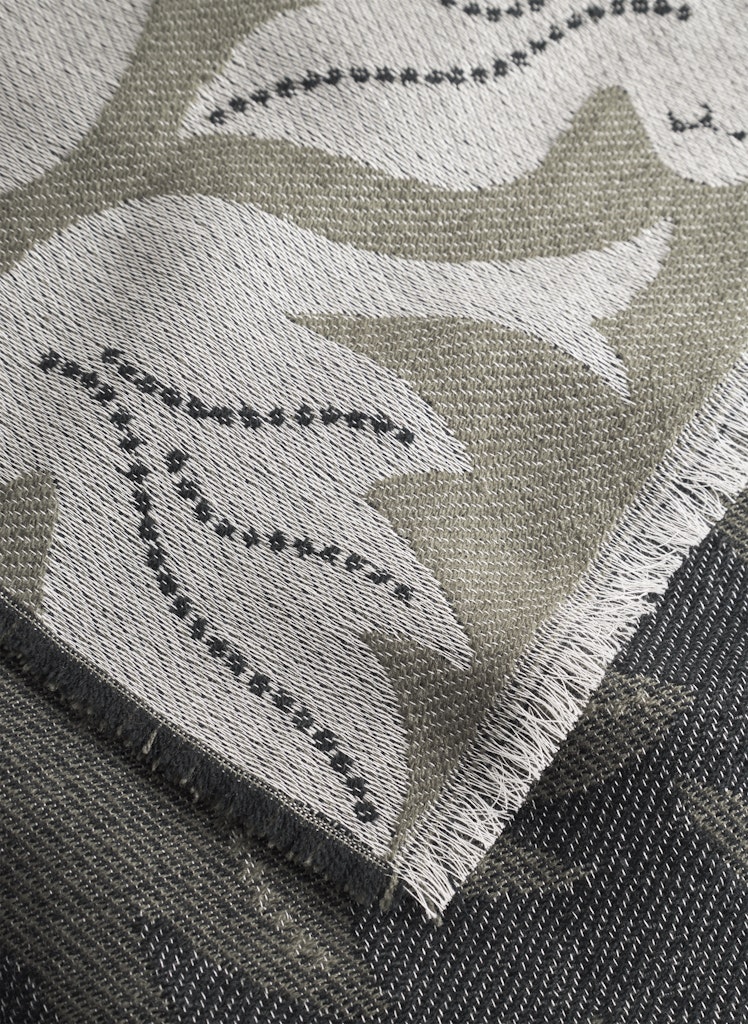 Schal mit Vogelmotiv "Peace on Earth"