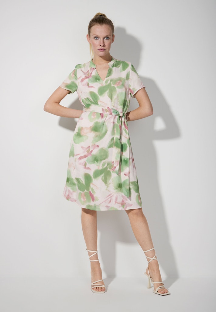 Satinetuikleid Satinetuikleid